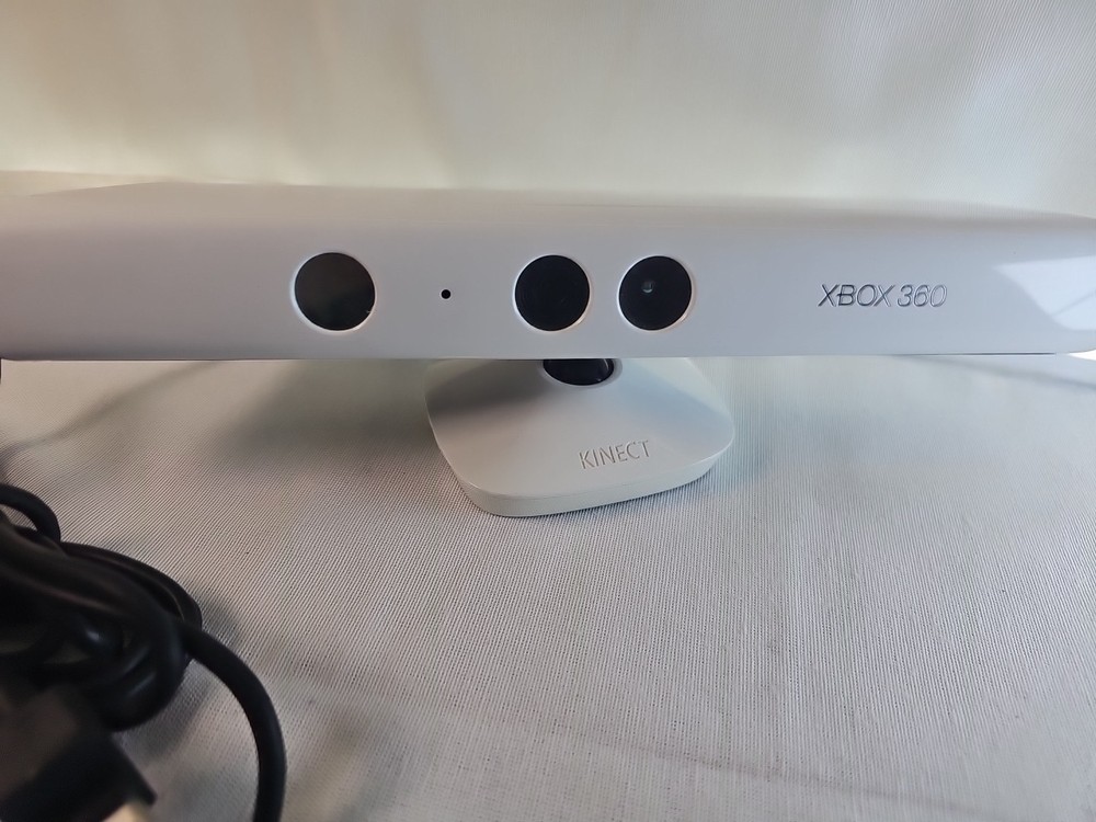 Microsoft Xbox 360 Kinect Sensor Model 1414 White Motion Camera Bar USB