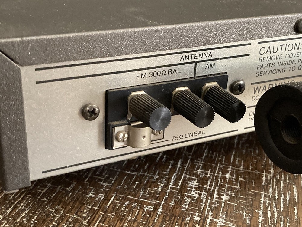 Harman Kardon TU610 Linear Phase AM/FM Tuner Silver Tested Working
