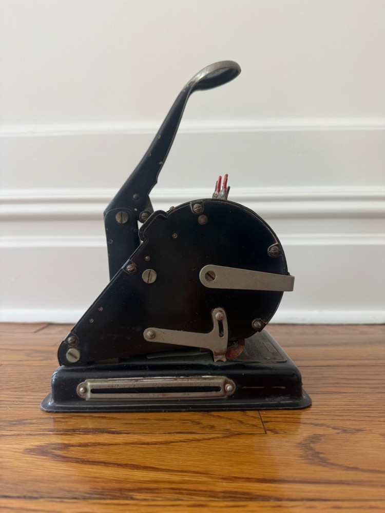 Antique F & E Hedman Check Writer Model M