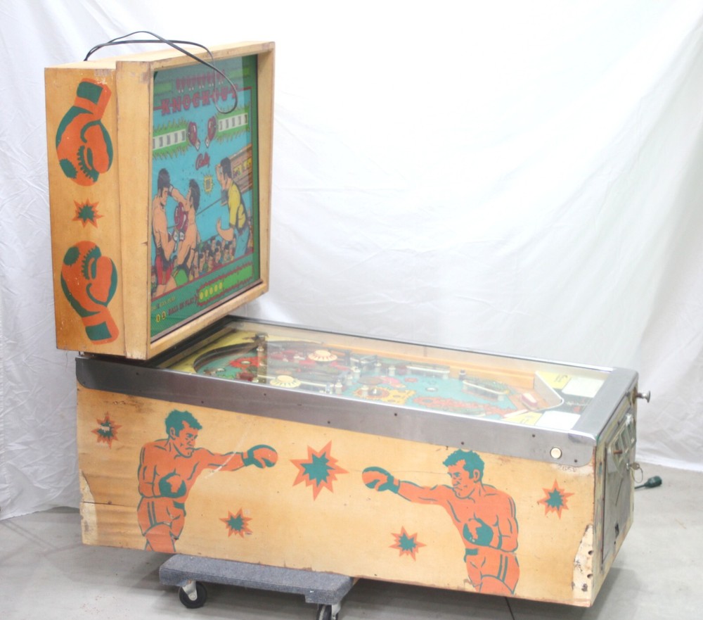 1975 Bally Knockout Pinball Machine- Plays, Needs Some Work