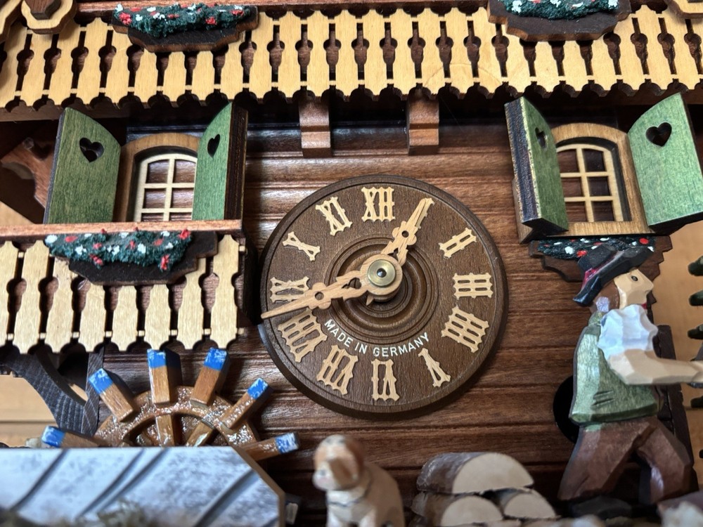 Cuckoo Clock 8-Day Musical Black Forest