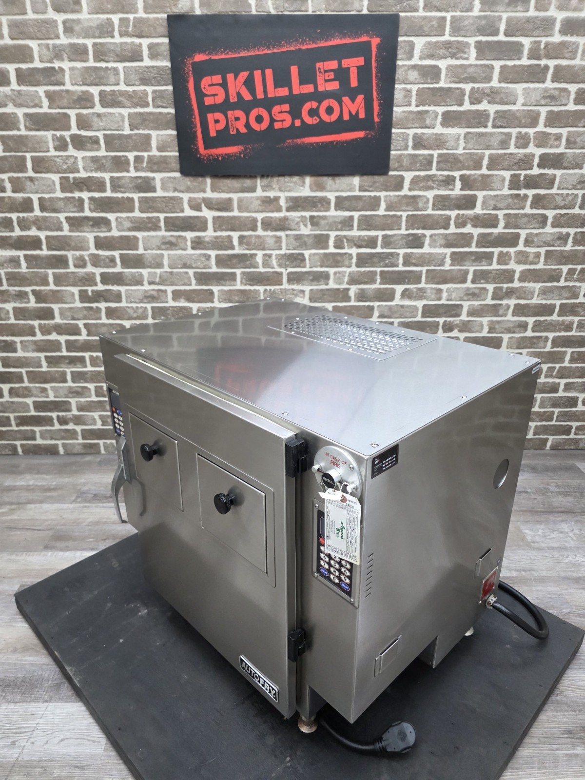 AutoFRY MTI-40C Double Basket 6 Gallon Automatic Self-Contained Ventless Fryer