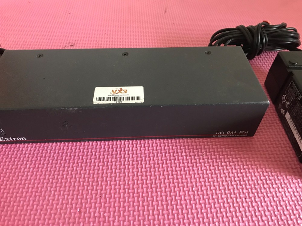 Extron DVI DA4 Plus Output VGA/DVI Distribution Amplifier Splitter