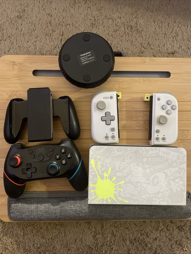 Nintendo Switch Bundle: Splatoon 3 Dock + HORI Split Pad Compact & Accessories