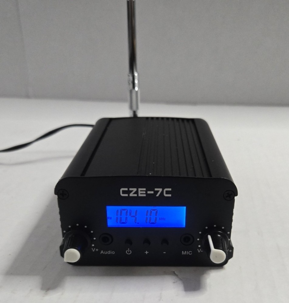 FM Transmitter Church 7/1W Mini Radio Stereo Station PLL Black CZE7C