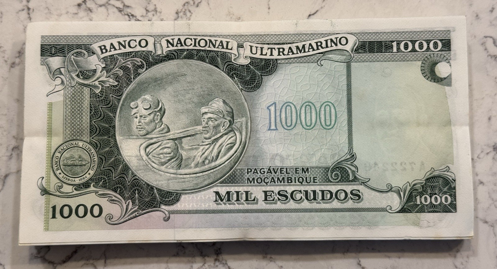 Aviation Large Mozambique Currency *UNC* sequential 1000 Escudos 1972 Banknote