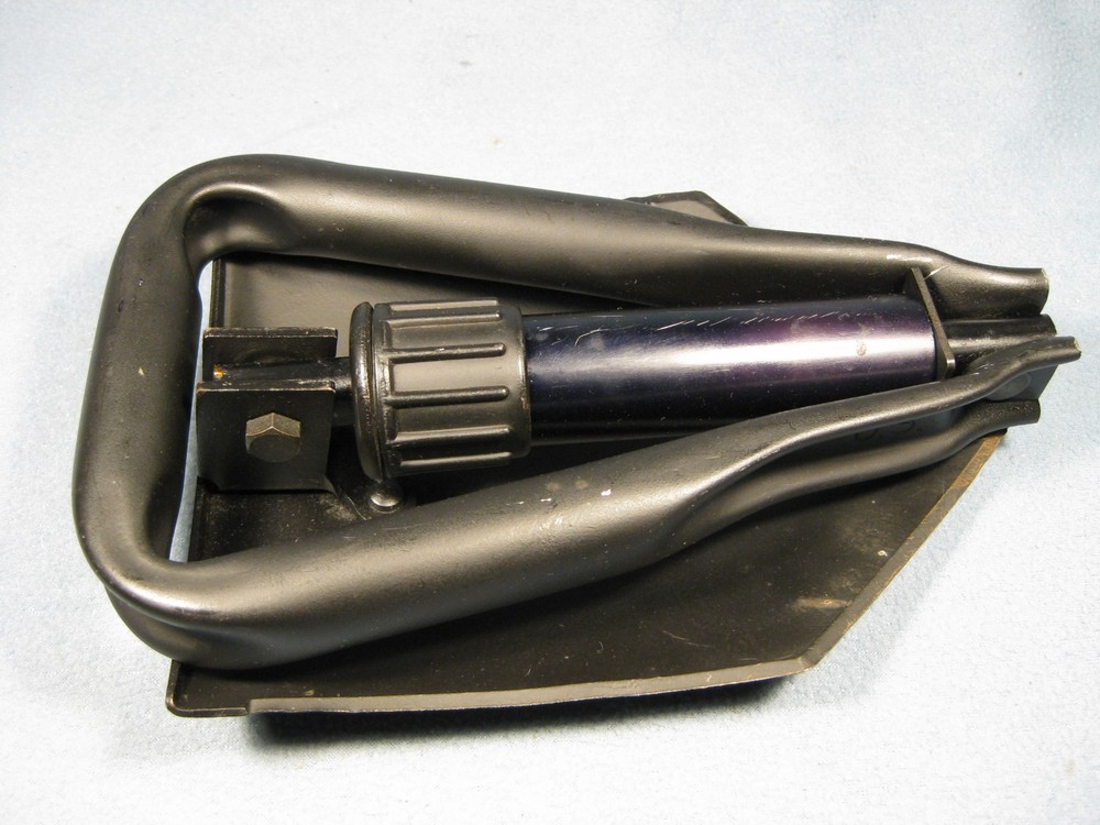 Vintage US. 1990 Ames E-tool Trench Shovel