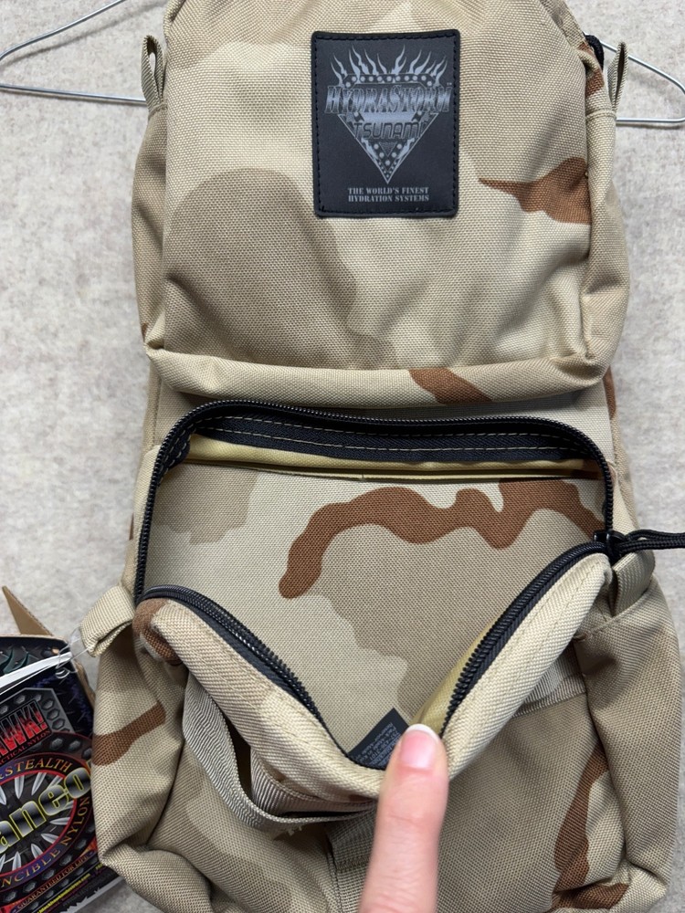 Hydrastorm Tsunami Hydration System 100 oz Desert Camo Backpack Nylon