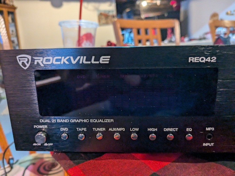 Rockville REQ42B Rack Mount Band Equalizer - Black
