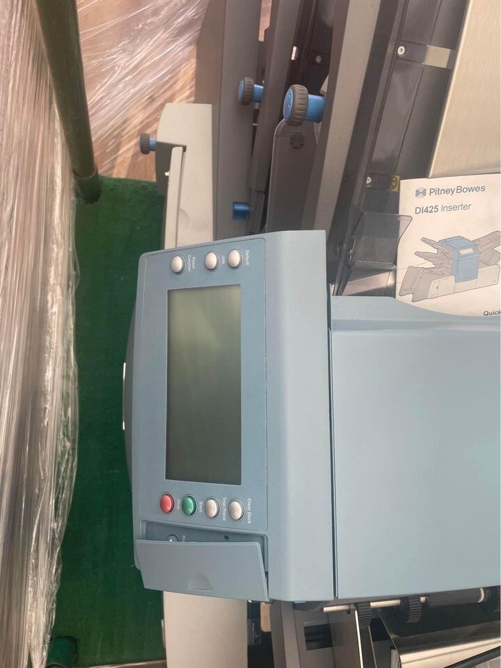 Pitney Bowes DI425 Document Inserting System(Very low count!)