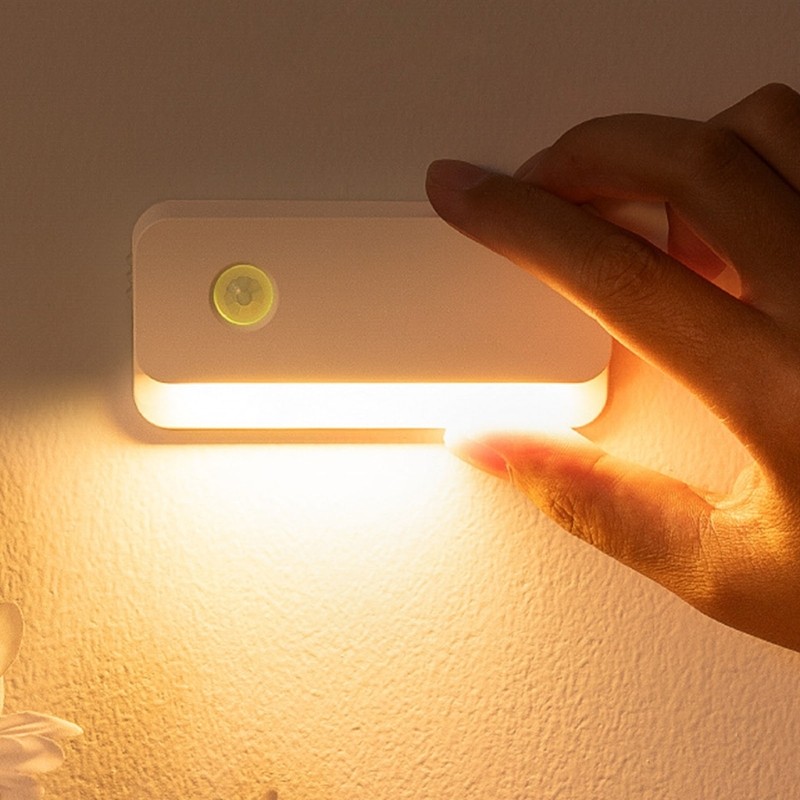 Motion Activated Nightlight Rechargeable Installation Plastic Housing