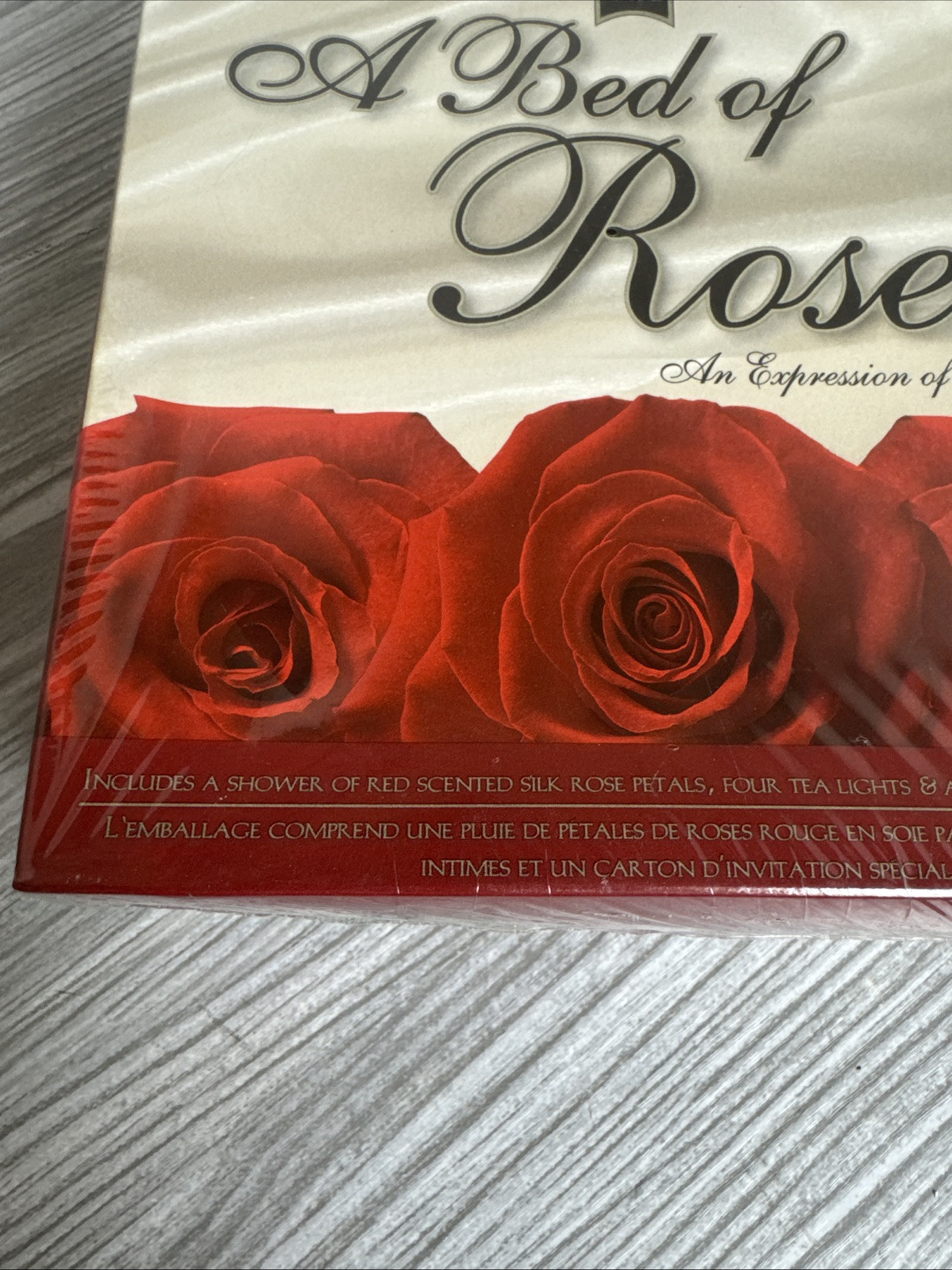 Lover's Choice A Bed Of Roses Romance Kit Rose Petals, Tea Lights & Invite NEW