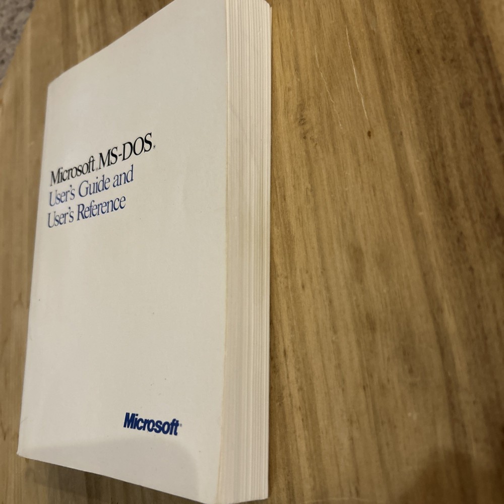 VINTAGE 1988 MICROSOFT MS-DOS USER'S GUIDE AND USER'S REFERENCE MANUAL NICE!