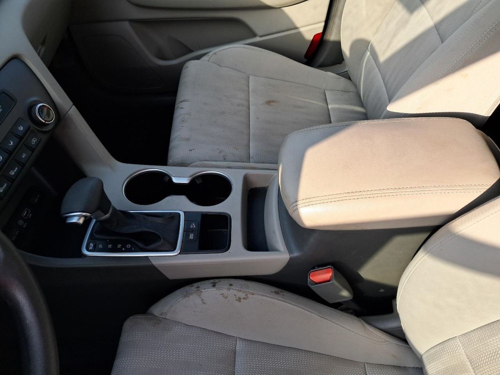 Console Front Floor Fits 17-22 SPORTAGE 4777603