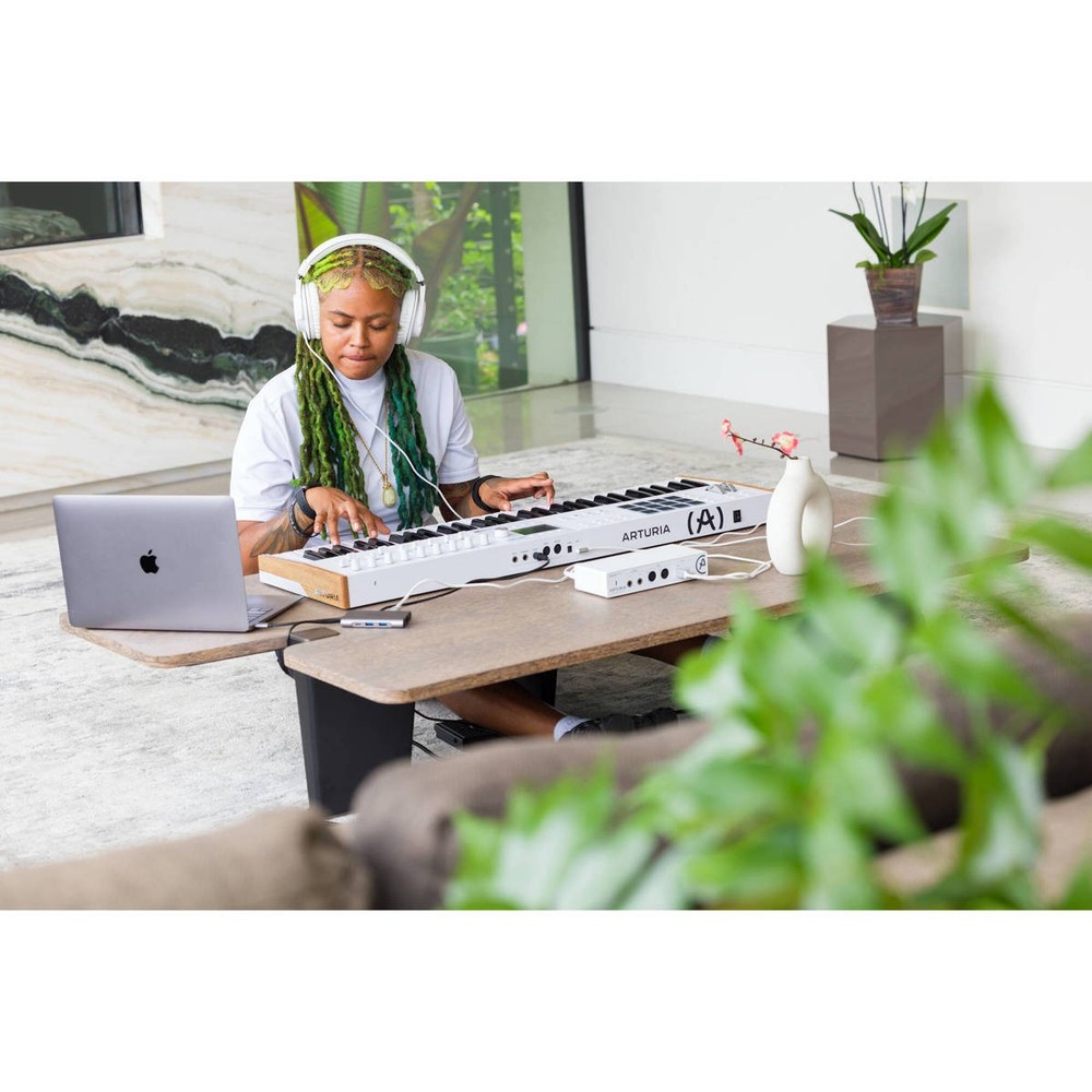 Arturia KeyLab 61 mk3 61-Key Universal MIDI Keyboard Controller and Software, Wh