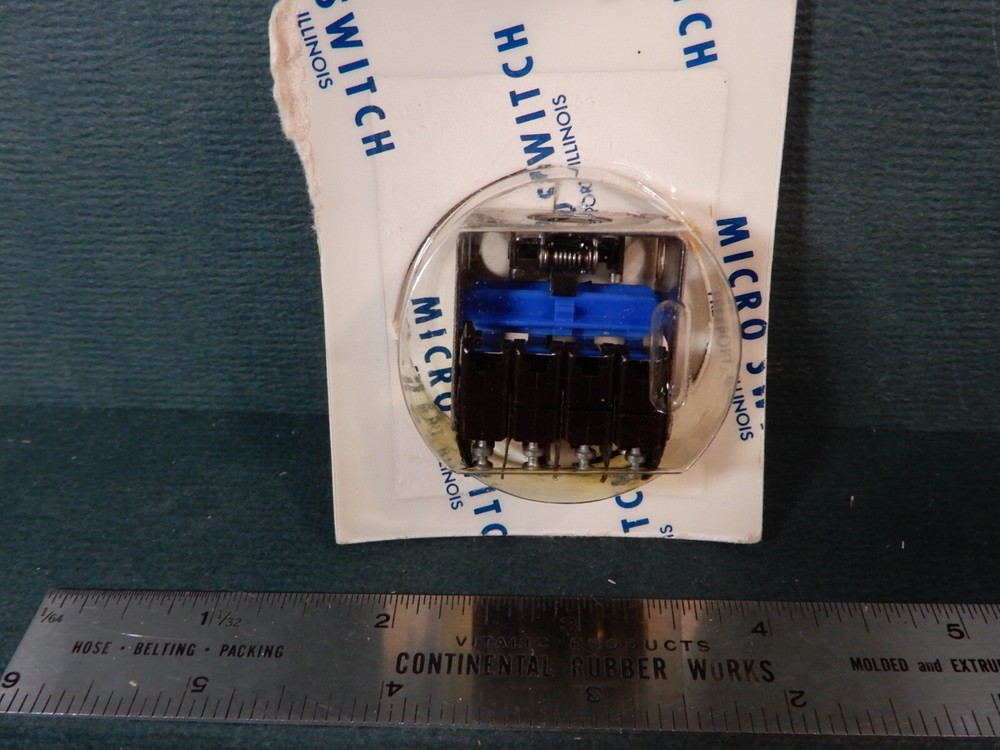 Honeywell Micro Switch 2D33 4 Pole "Series 2" Pushbutton Switch Module NOS On-Of