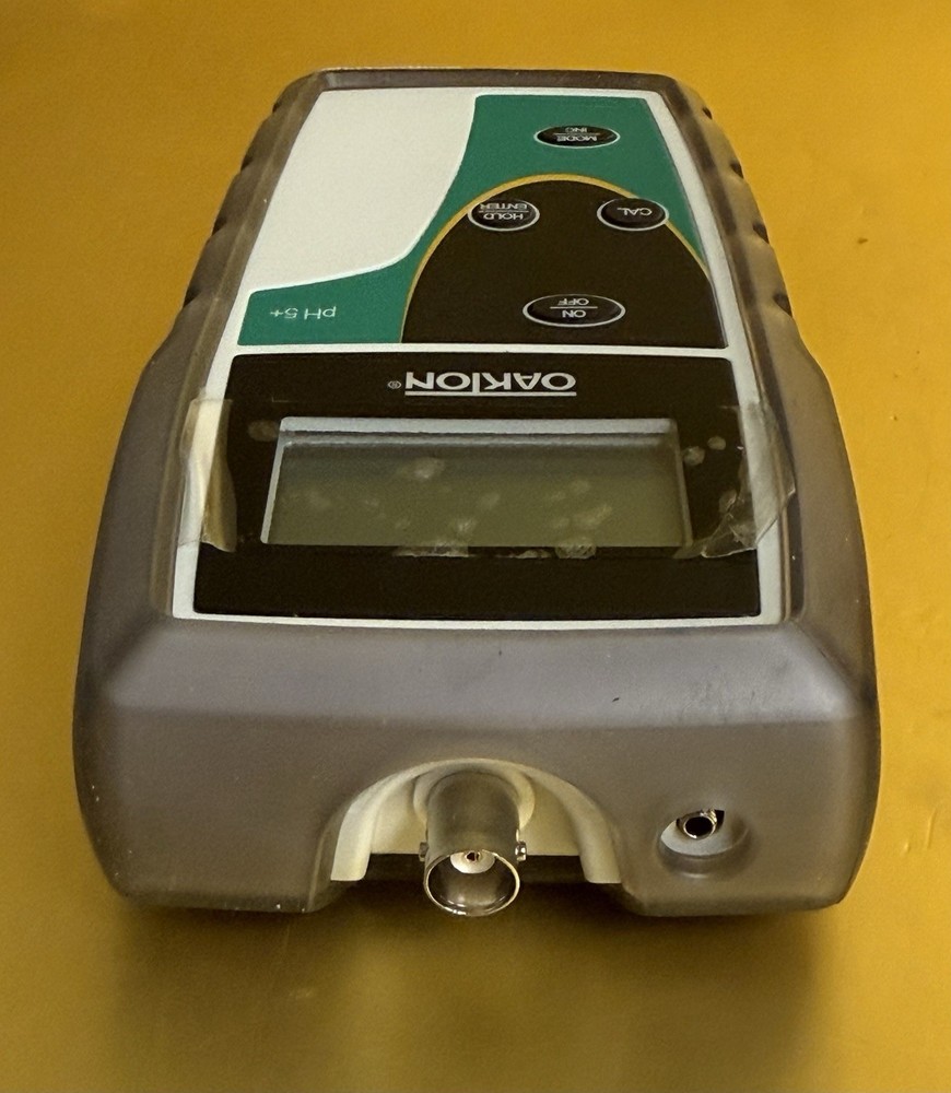 Oakton pH 5+ Handheld Meter without Probes 35613-52