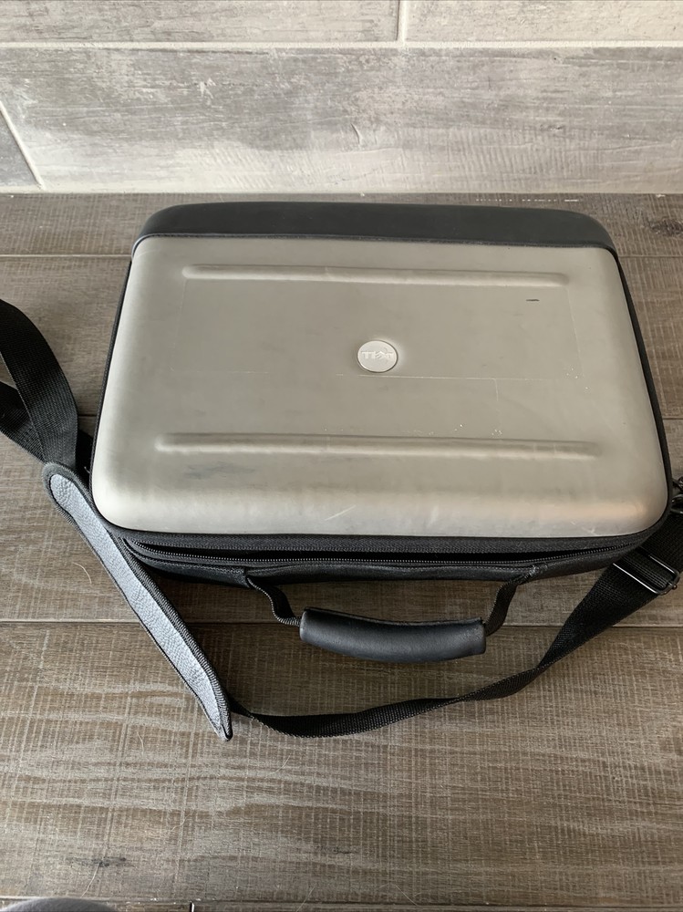 Dell 3400mp projector, working, with case And cables