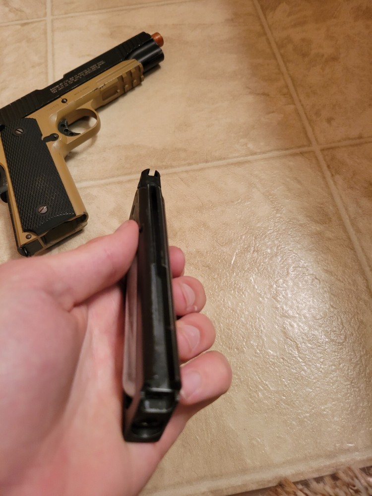 Airsoft elite force 1911