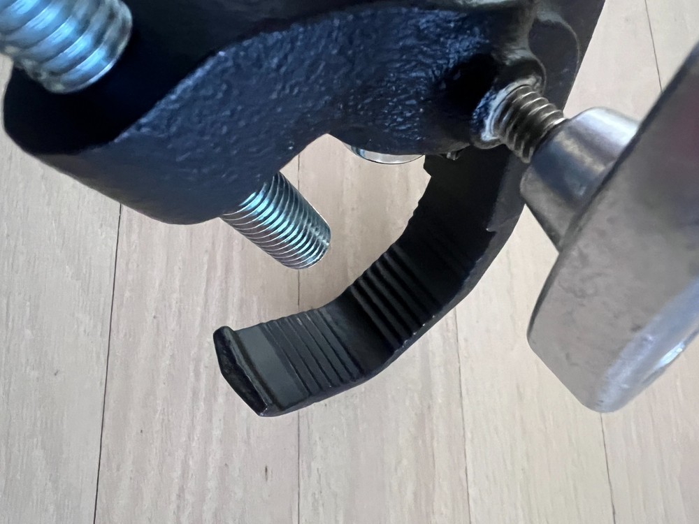 Matthews Baby Pipe Clamp