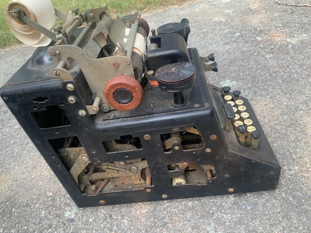 Vntage Dalton Adding Machine. (Not Tested)