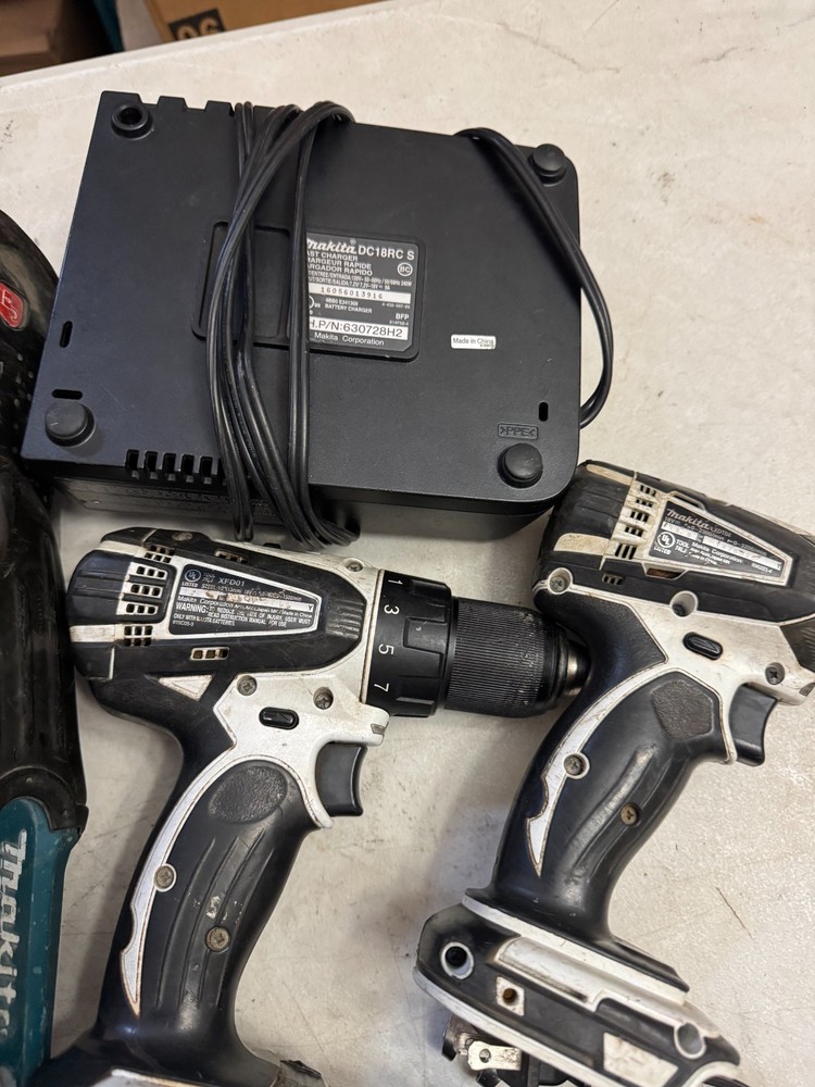 Makita Tools 11 Peace +++ Mixed bundle