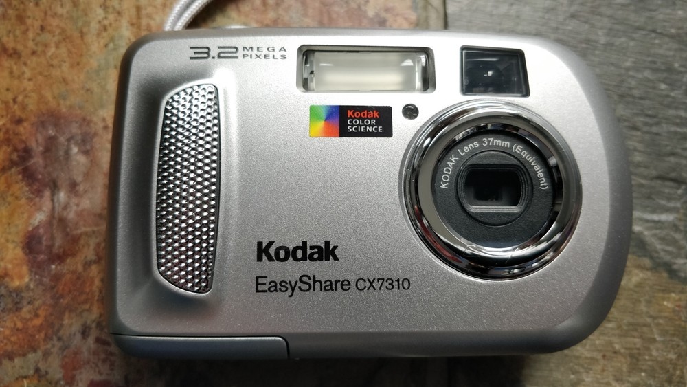 Kodak Easyshare CX7310 3.2MP Digital Compact Camera Silver Excellent