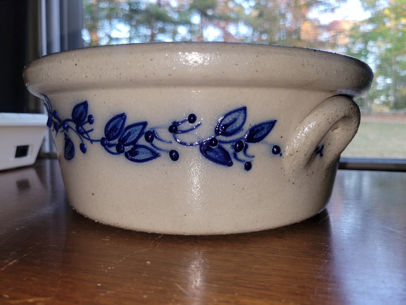 9.25"x3.5" Salmon Falls Blueberry Basket Cassarole Bowl Lidded 1995