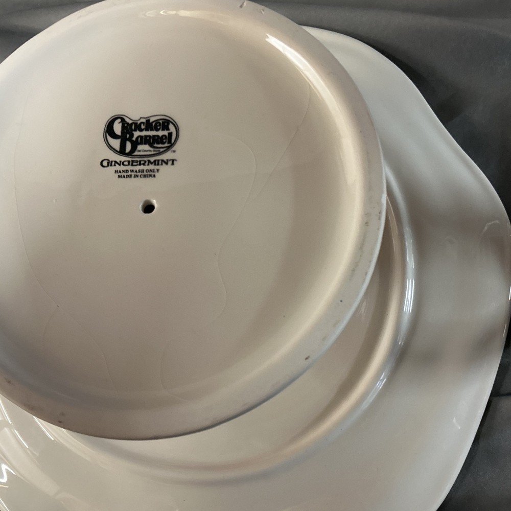 Cracker Barrel Gingermint Peppermint Swirl Cake Stand