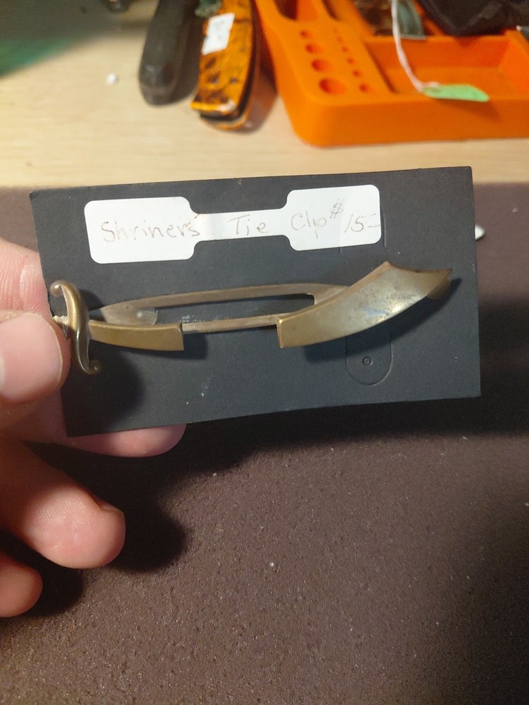 Misallanous Thrift store bundle of trinkets