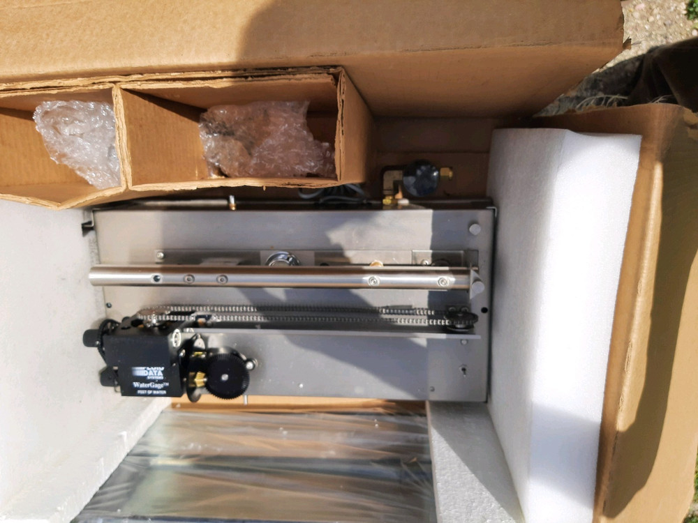 WaterGauge II Balanced Beam Manometer Model G2