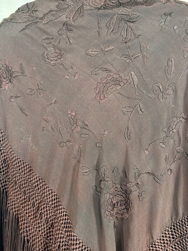 antique silk shawl embroidered lg 49x49 dark purple fringe 20 piano original