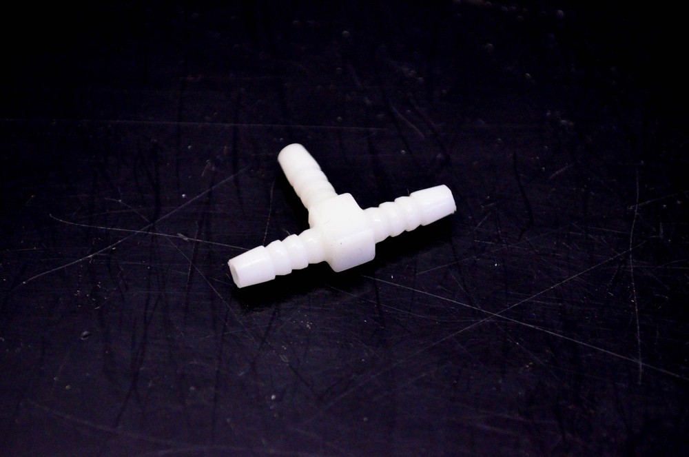 OMC 313537 Tee Fitting NOS