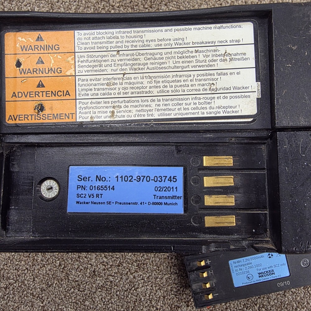 Wacker Neuson Remote Control & Battery Trench Roller Transmitter SC2 V5