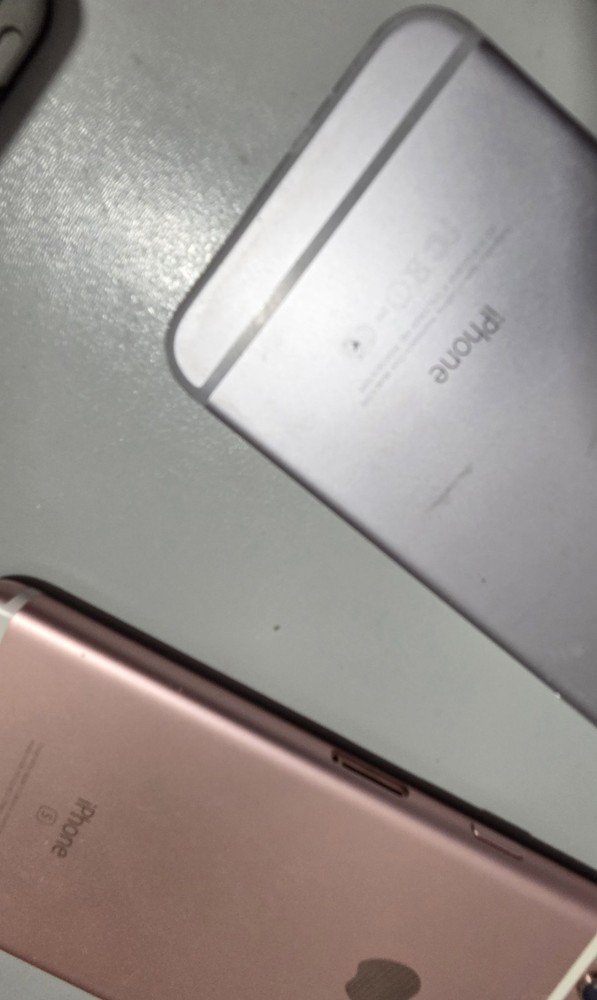 Apple Devices Set For Parts