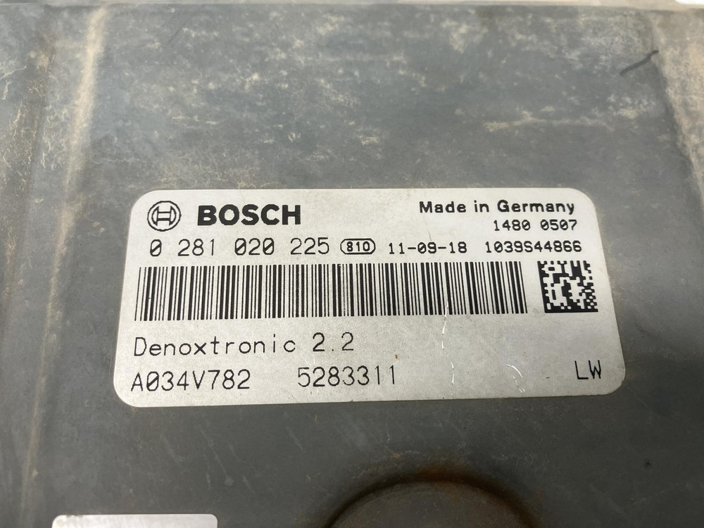 Peterbilt 365 Electronic DPF Control Module - Used | P/N A034V782