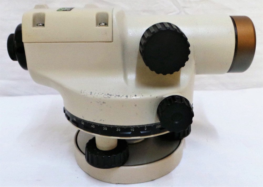 NIKON AC-2s AUTOMATIC LEVEL-360 Degree Surveying Instrument.