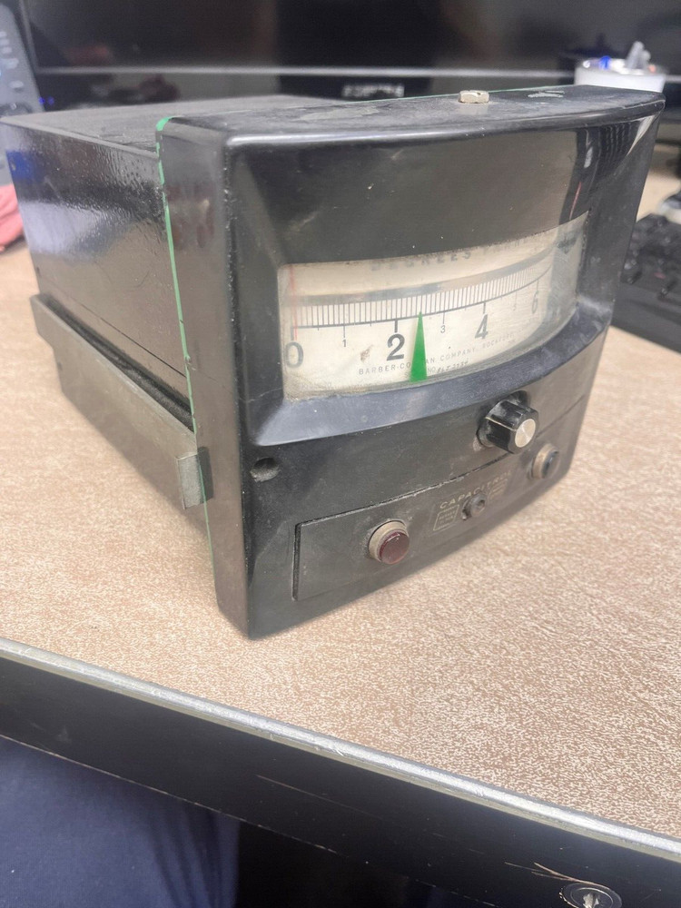 Barber Colman Capacitrol Model:272P 0-800 F Temperature Controller