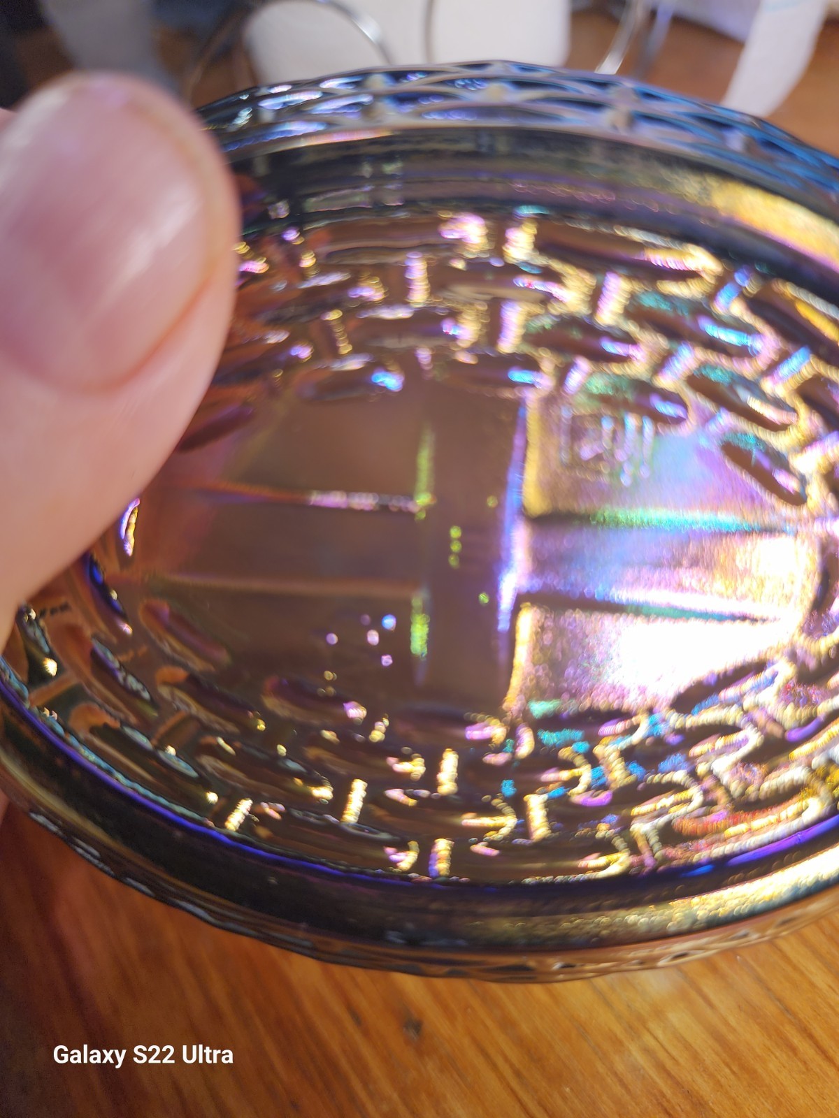 5" Rooster With Split Tail on a Ribbed Nest Titanium Carnival Westmoreland Mould