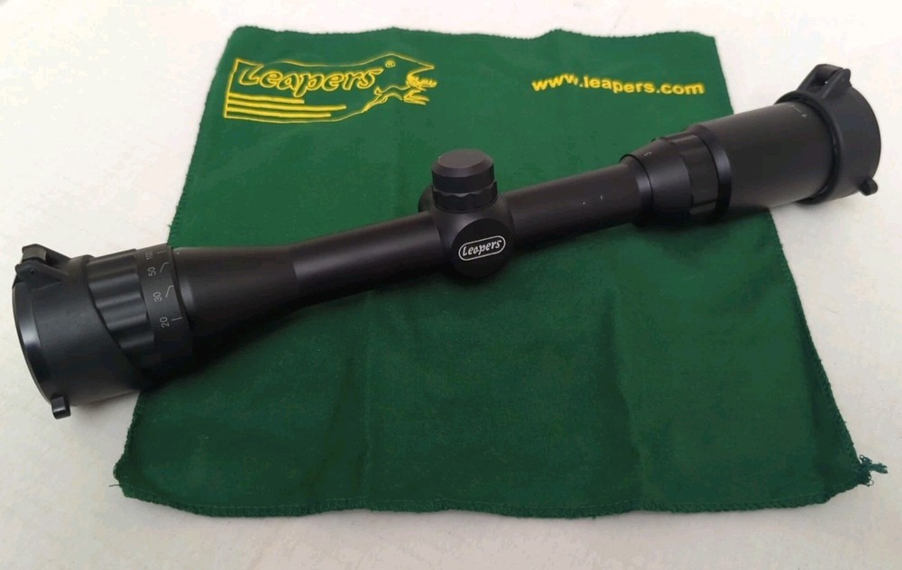 Leapers 3-9X32 AO Rifle Scope