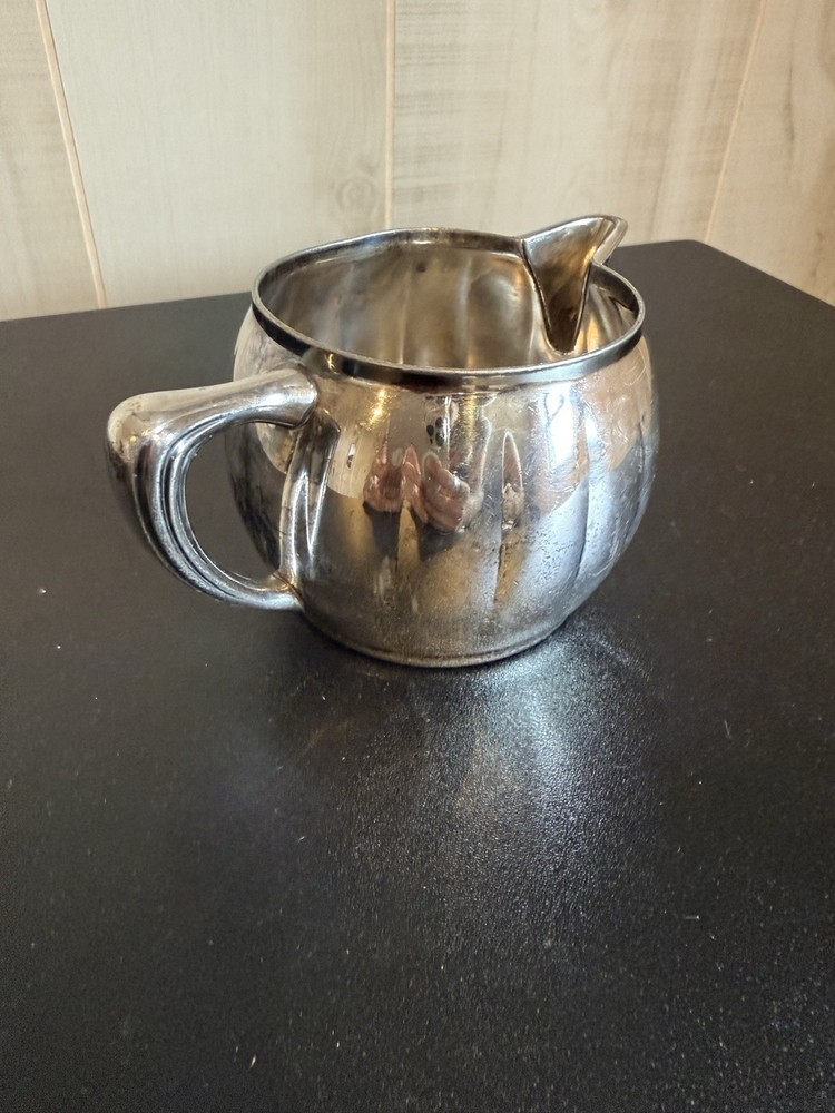 Benedict Silverplate Antique Creamer 1124 US Marked