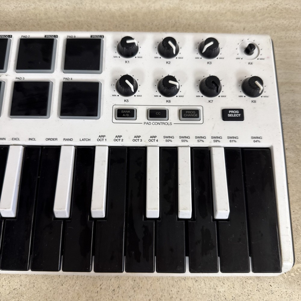 Akai Professional MPK Mini MIDI Controller