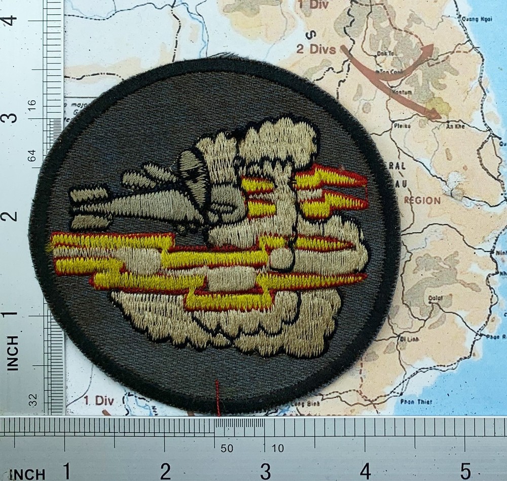 PATCH , USAF 2nd Bombardment Squadron Patch , 2ND USAF SQUADRON PATCH , t9-999