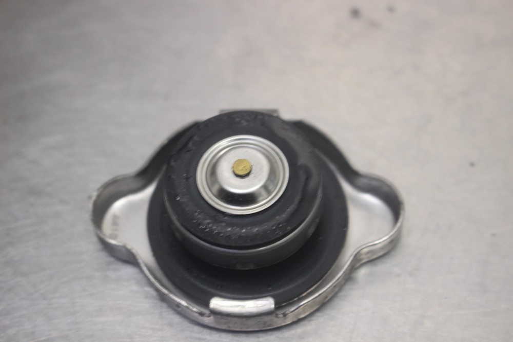 15-18 Yamaha YZF R3 Engine Radiator Cap