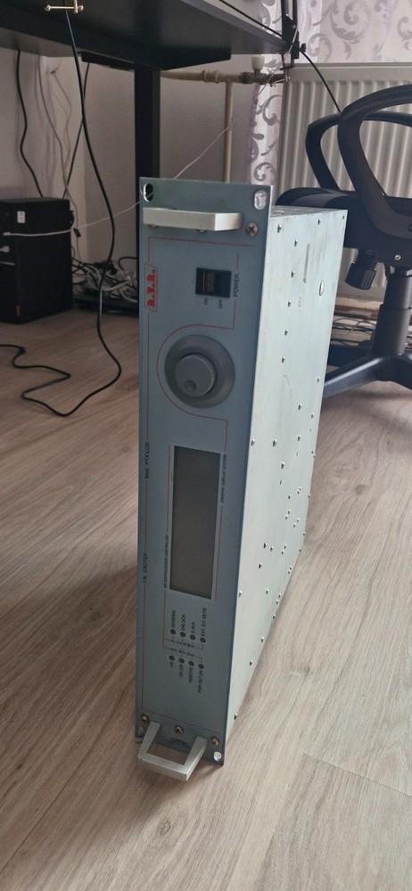 fm broadcast transmitter 100 watt RVR PTX 100