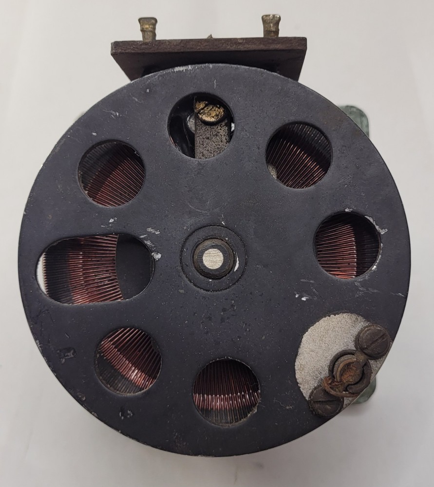 Adjust-A-Volt Variable Transformer Type 375BU Input 120V Output 0-140V Staco