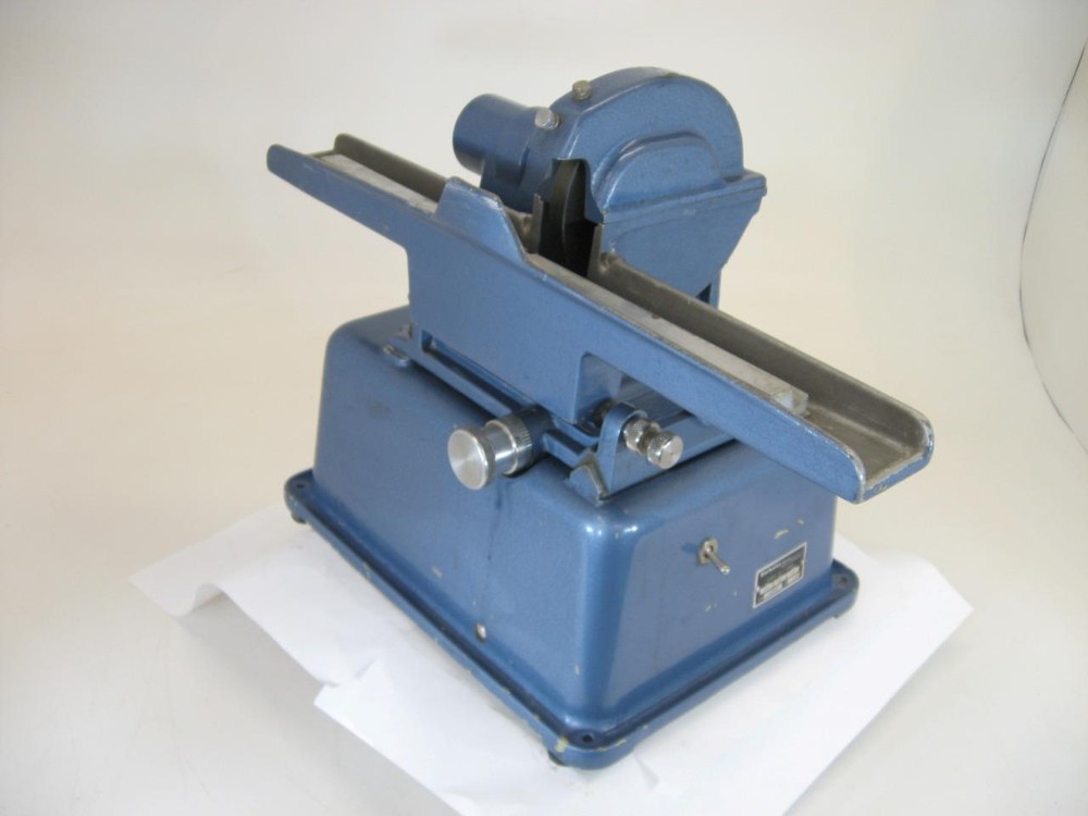 Berkeley Beckman Model 6000 Precision Sharpening Machine 120vac 5/8" Arbor