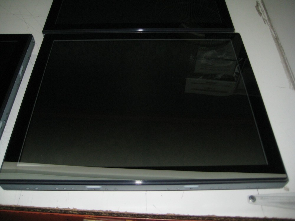 BluePoint Controls BPC-193TPMF 735-4235-00 19" Display Touch Screen