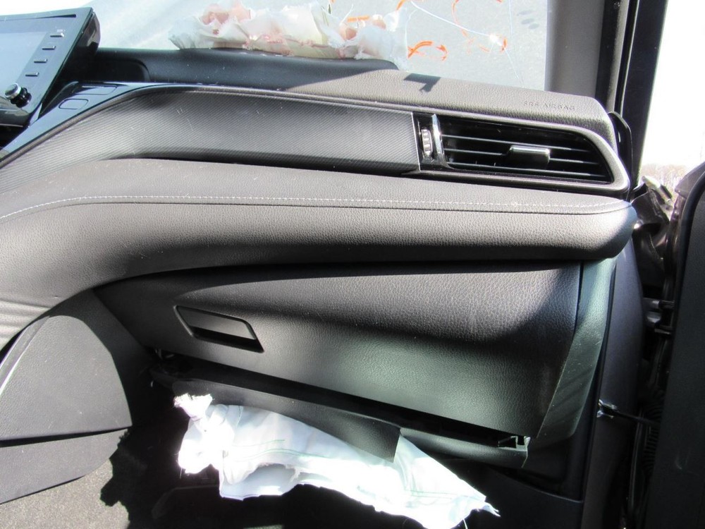 CAMRY     2022 Glove Box 1030917