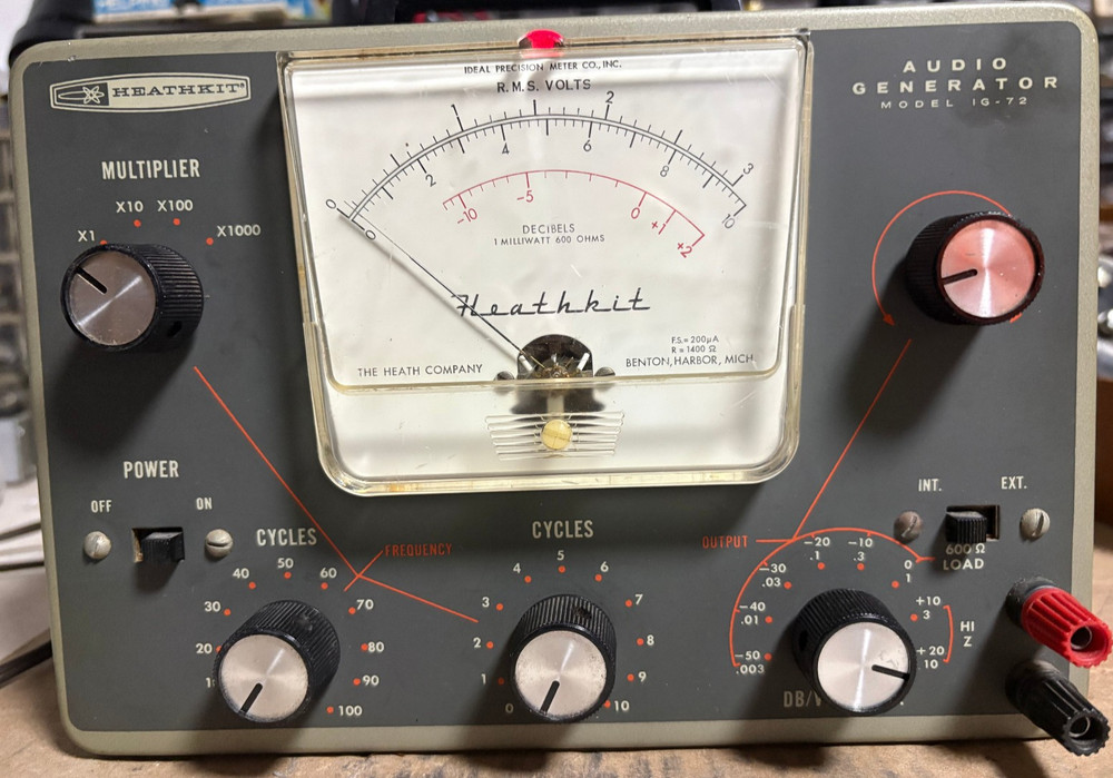 Heathkit IG-72 Audio Generator with manual - Works See Pics & Description